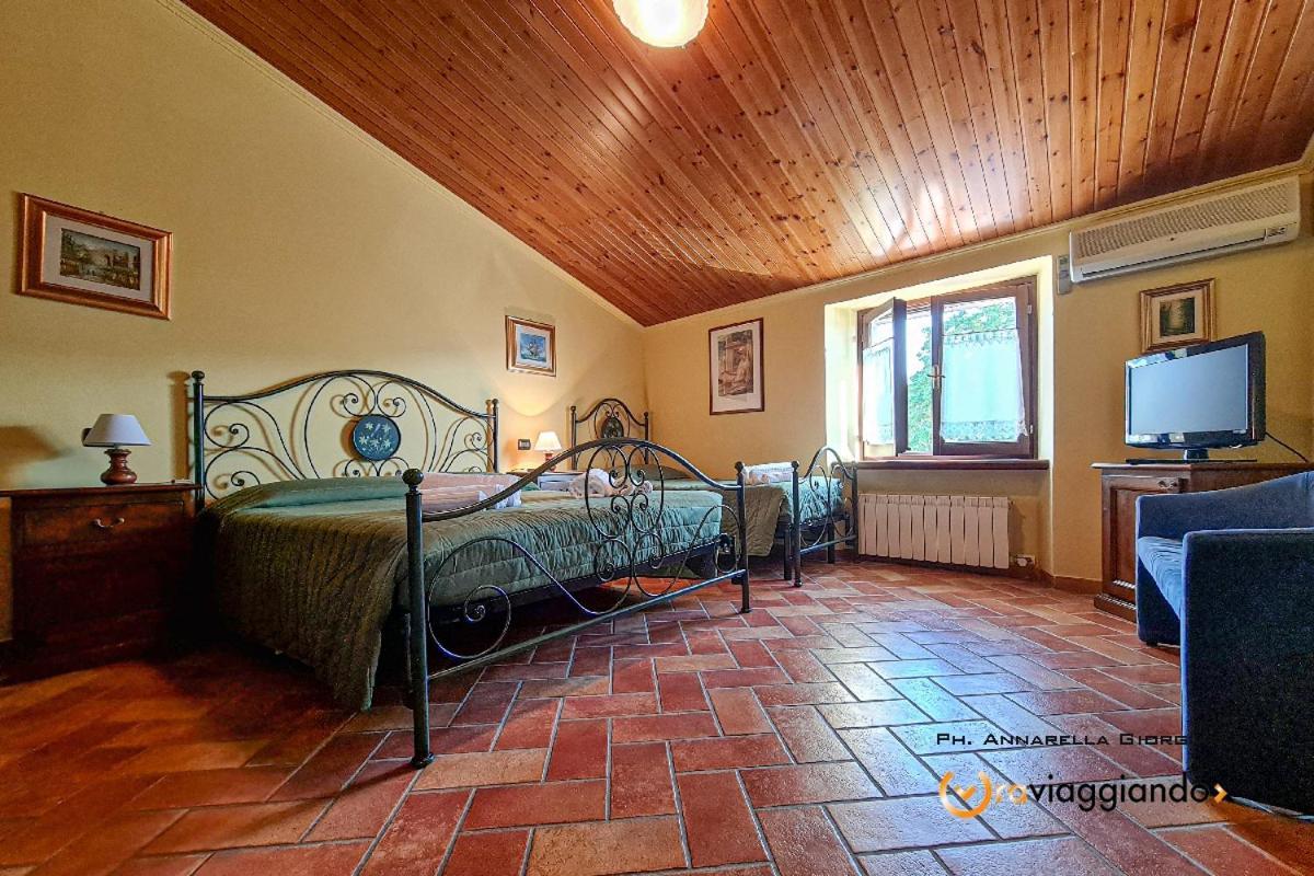 Locanda Del Castello Frontone Екстер'єр фото